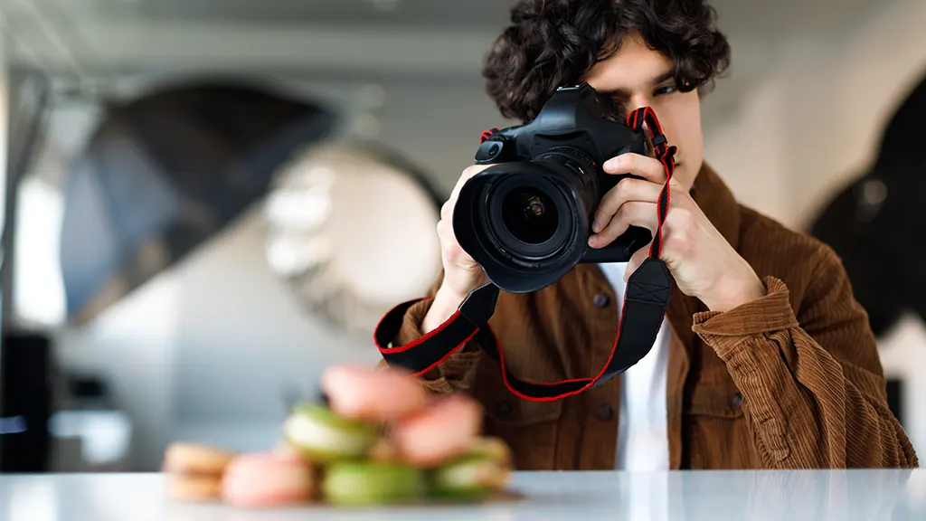 n-House Photographer: A Job That’s More Than Just Taking Pictures